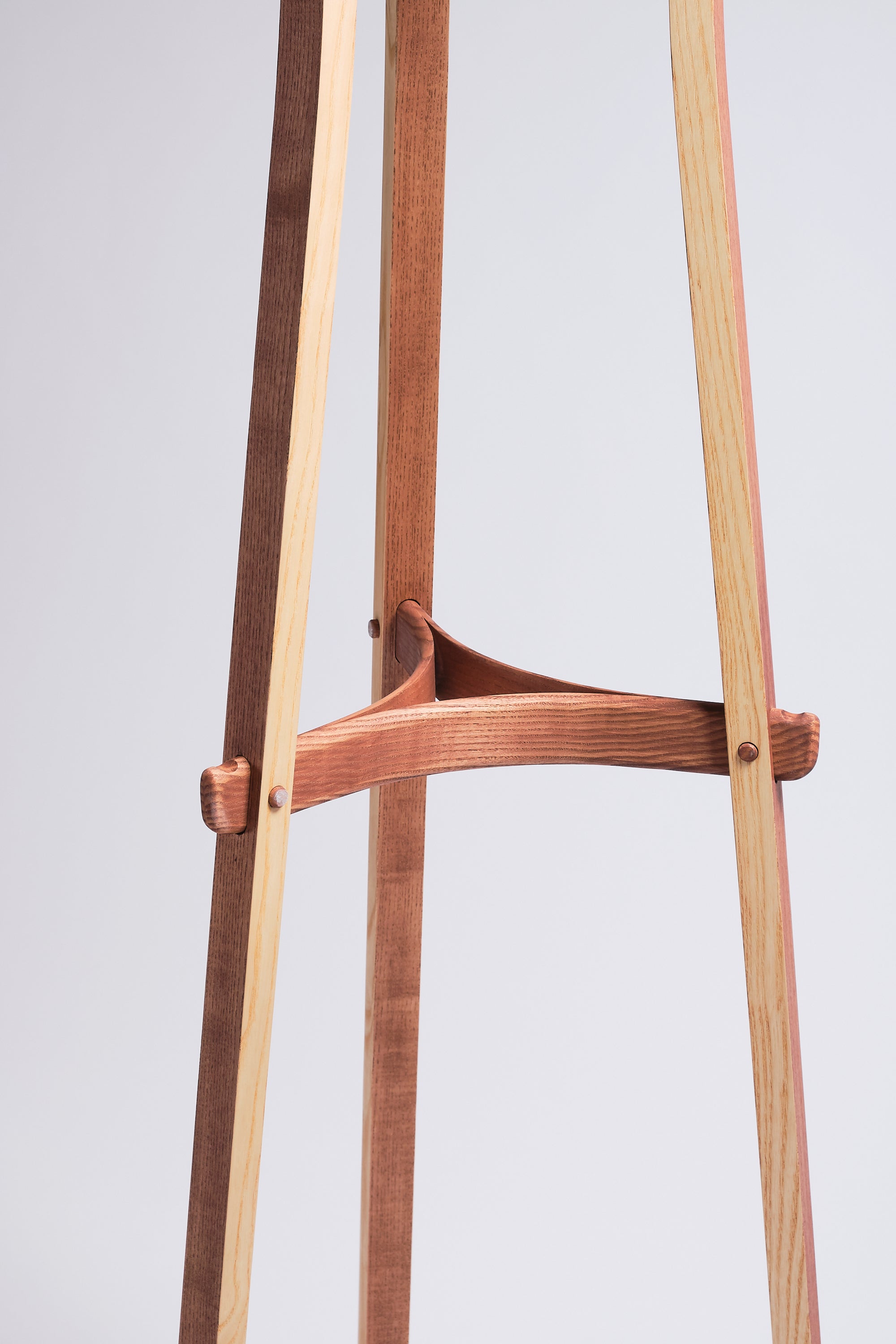 Leek coat stand 2-tone