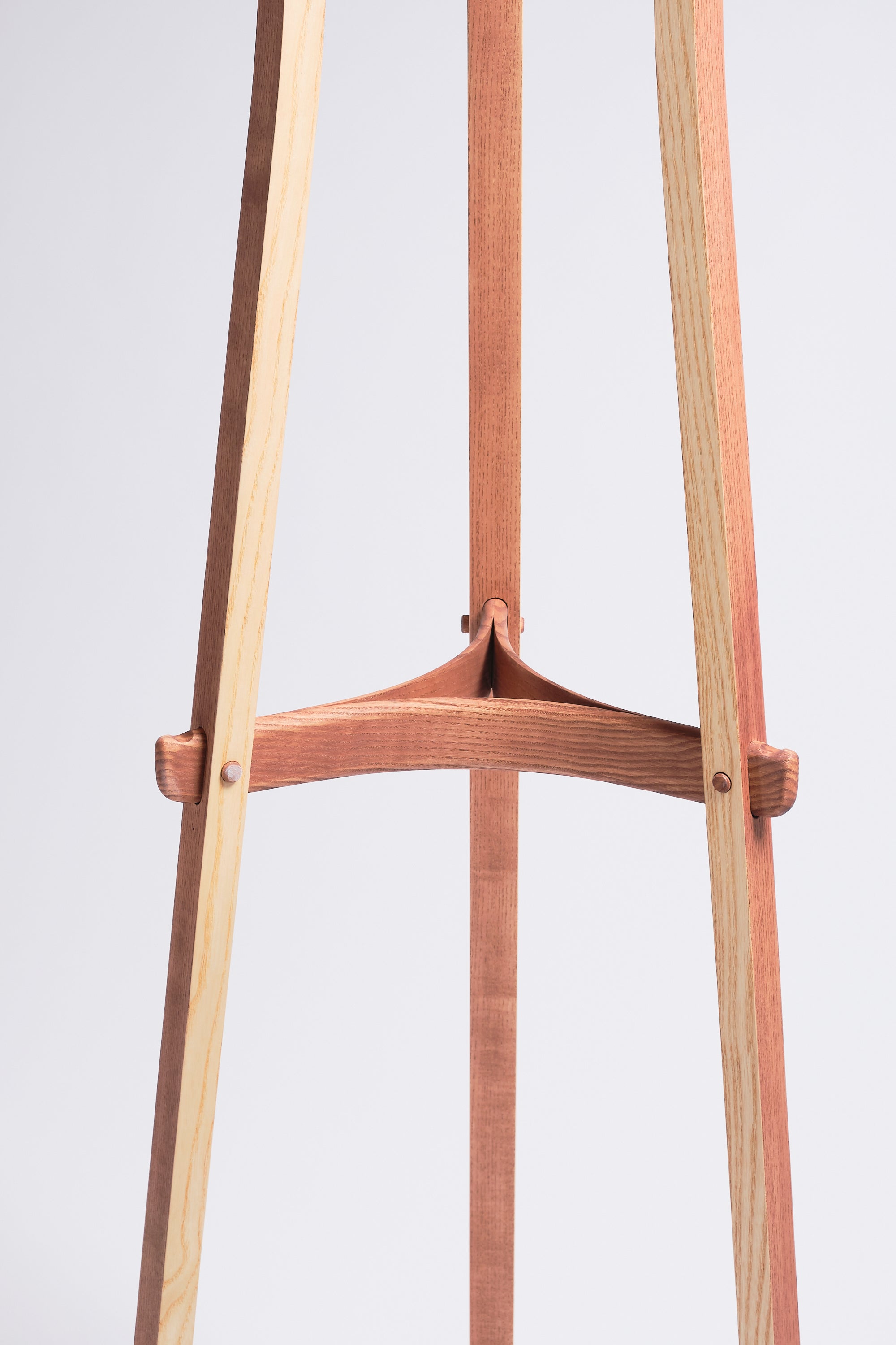 Leek coat stand 2-tone