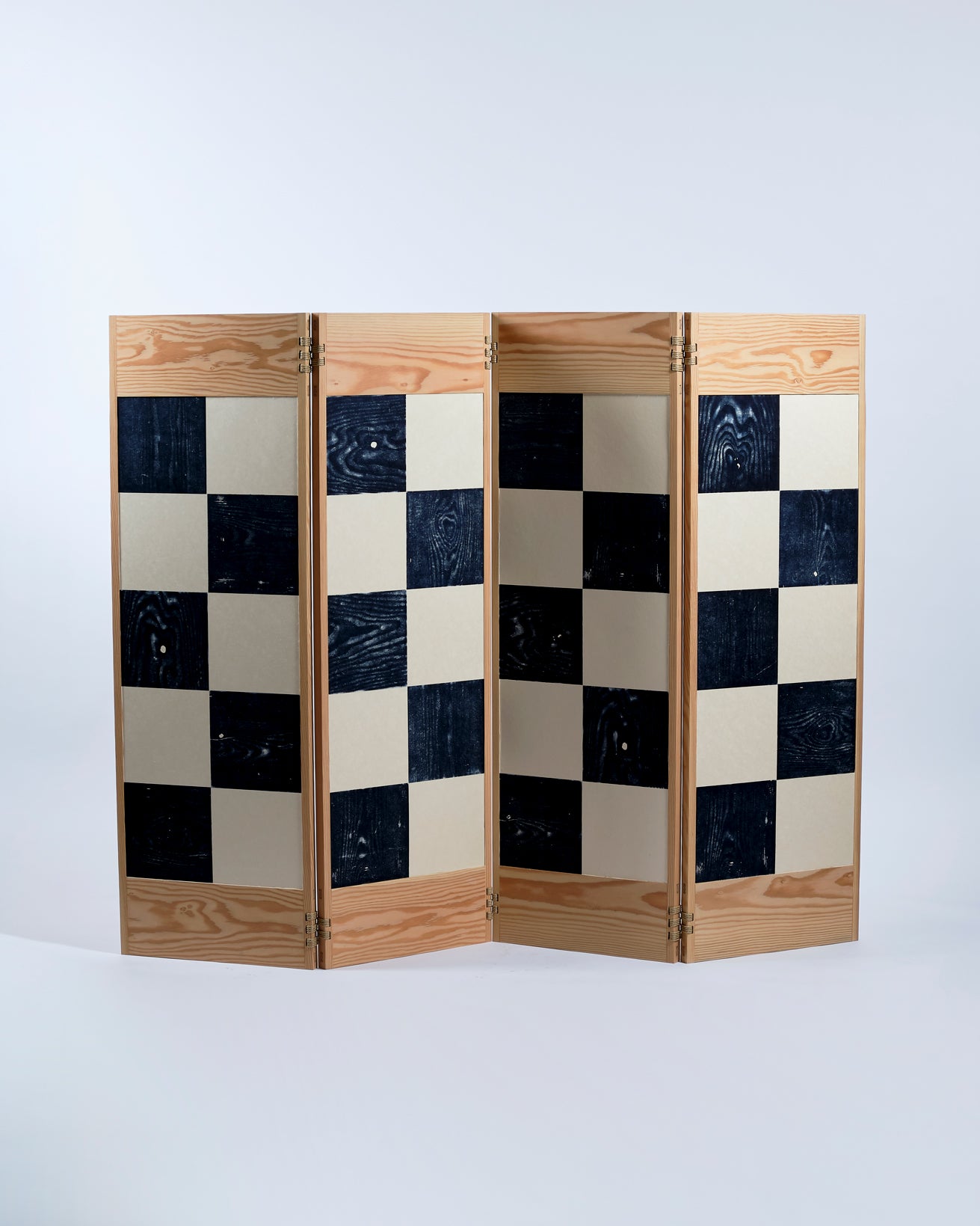 Folding screen