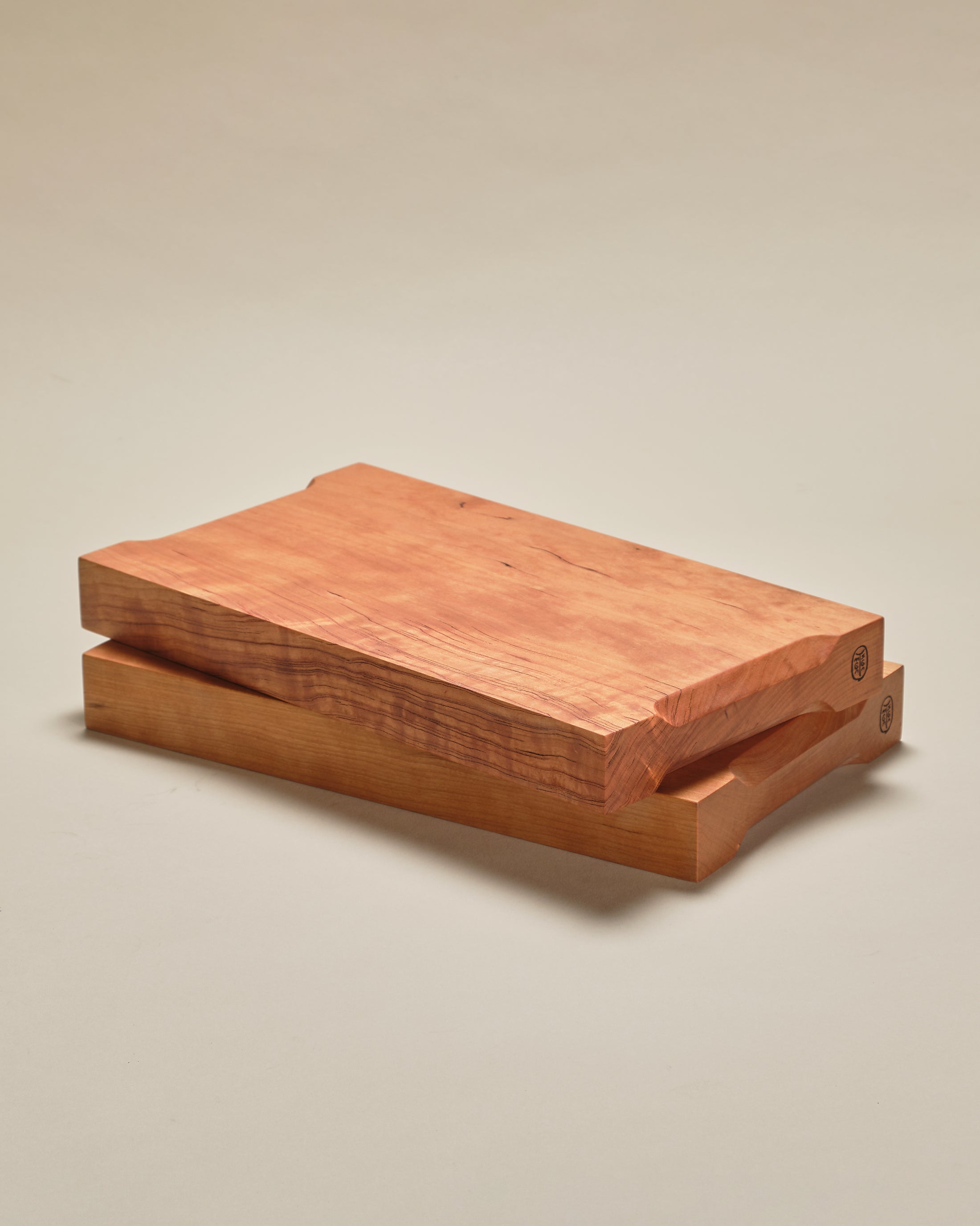 Chopping board, cherry