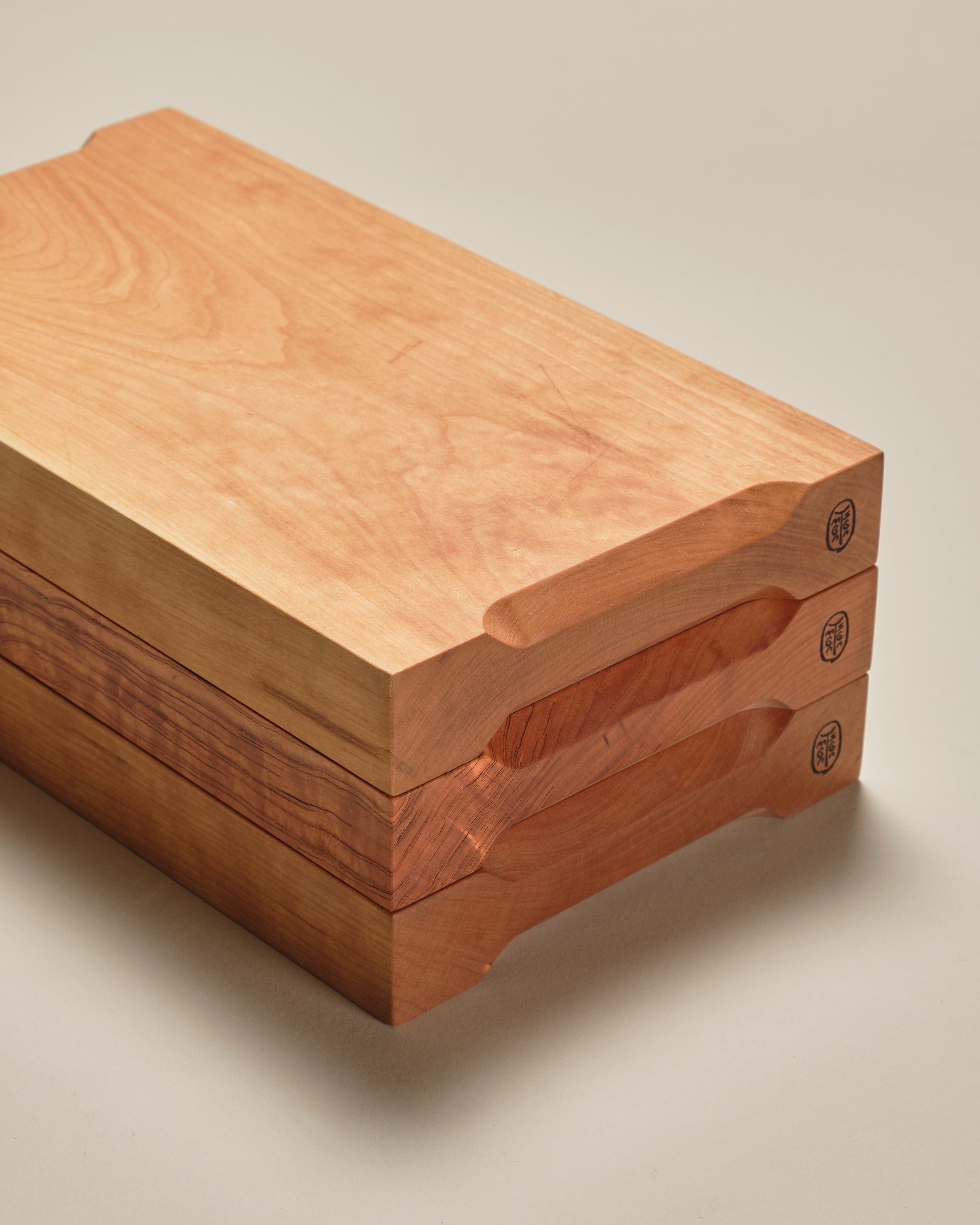 Chopping board, cherry